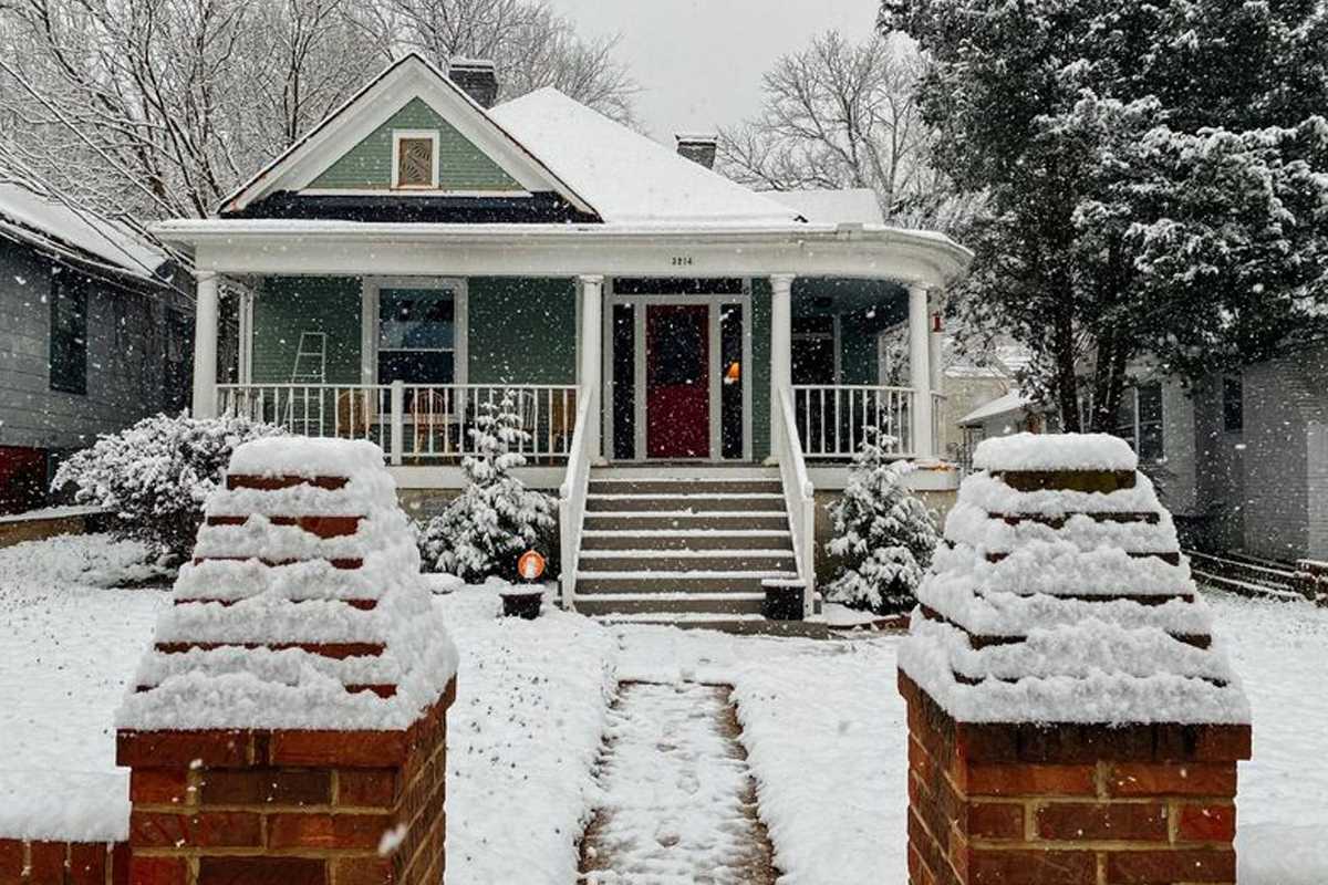 Get Your New Roof Up Before Winter Comes